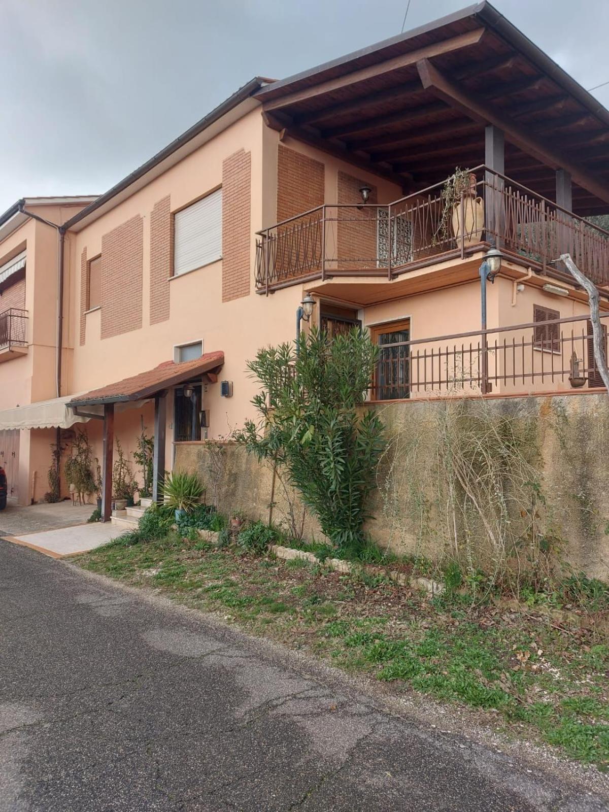 Affittacamere Da Elio E Renata Calvi dellʼ Umbria Esterno foto