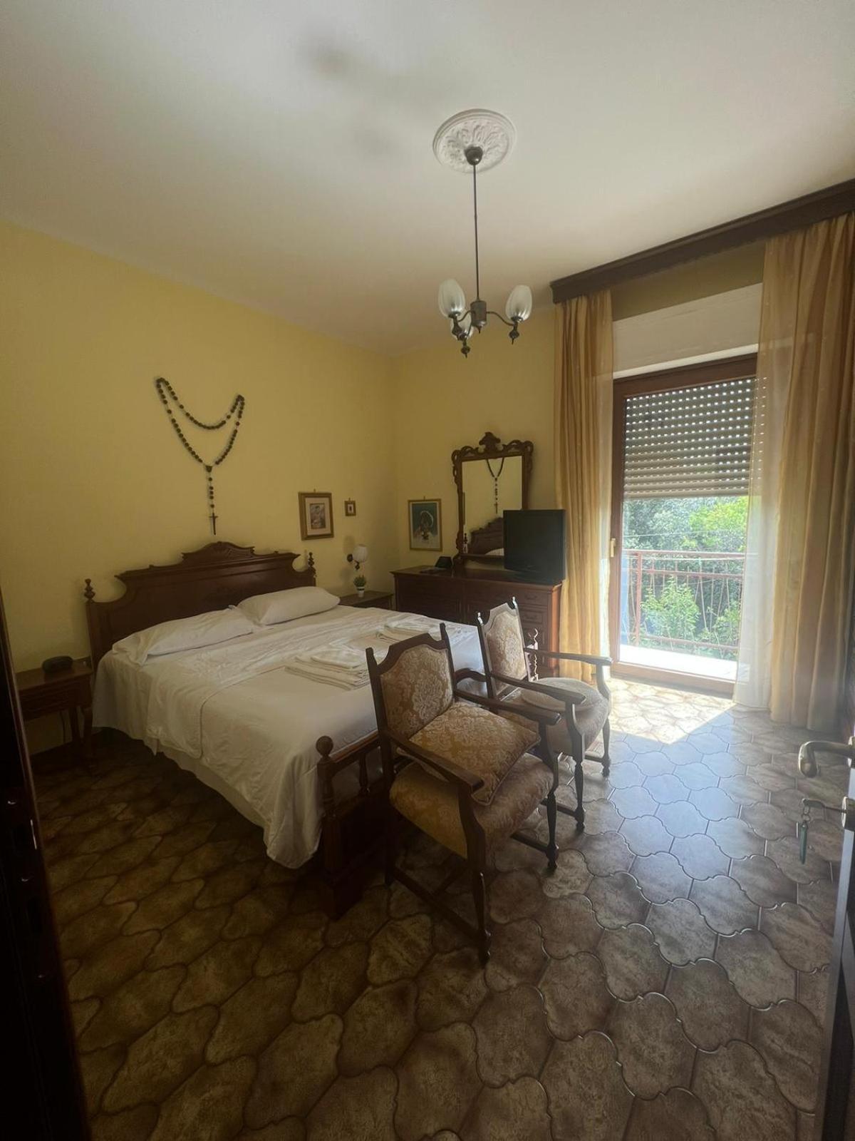 Affittacamere Da Elio E Renata Calvi dellʼ Umbria Esterno foto
